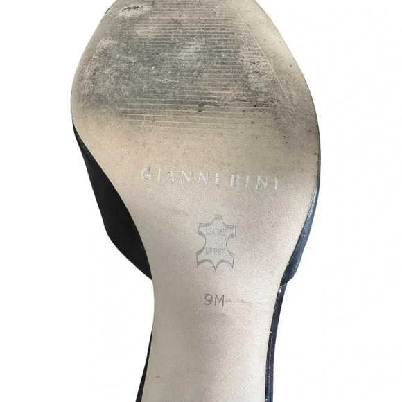 Gianni Bini Women's Dark Navy & Black Slip On Leather Heels Size 9M - Picture 2 of 9